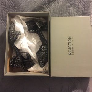 Reaction Kenneth Cole. Girls dressy heeled shoes